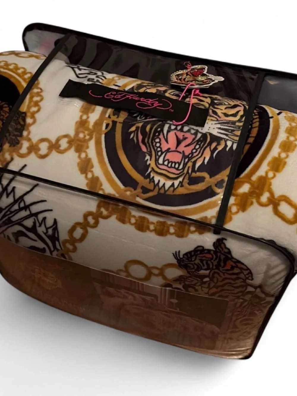 Ed Hardy White Plush Comforter Set with Gold Chain Print
